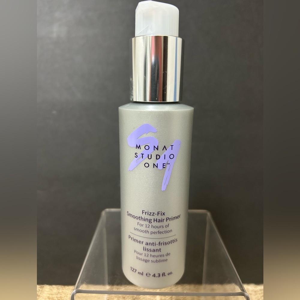 Monat Studio One Frizz-Fix Smoothing Hair Primer. 4.3 Oz. Brand New